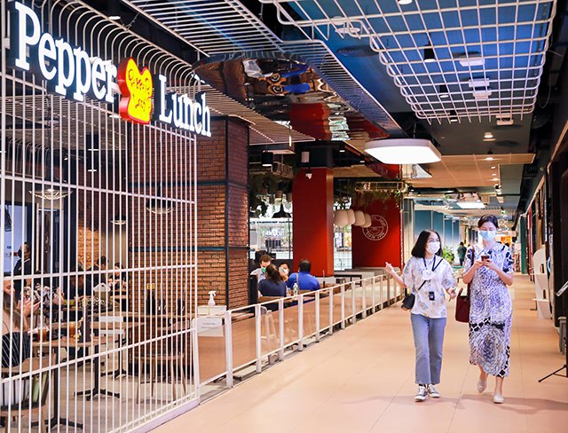 p22-23-weekly-shopdee-04.jpg
