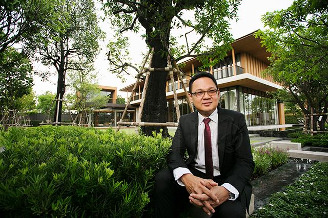 p22-23-weekly-singha_01.jpg