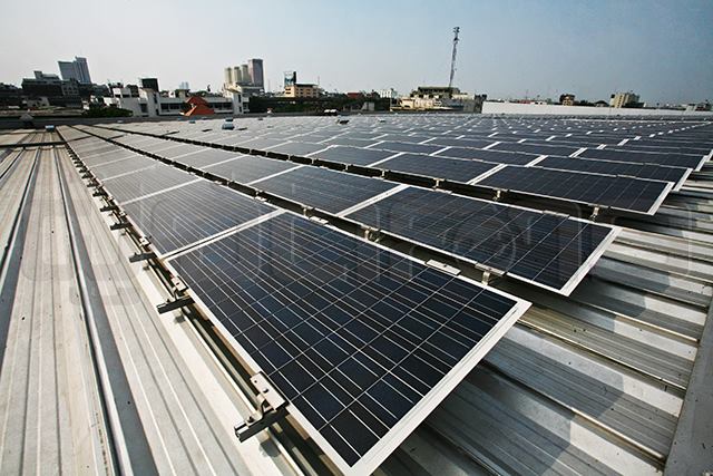 p22-23-weekly-solar-03.jpg