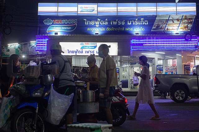 p22-23-weekly-thaifood-01.jpg