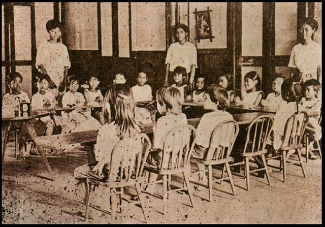 p22-23-weekly-wattana-02.jpg