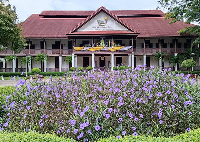 p22-23-weekly-wattana-03.jpg