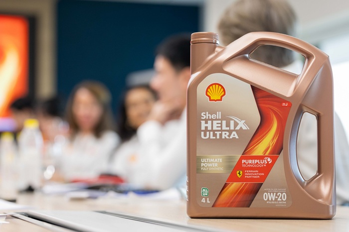 Shell_Helix_Ultra_bottle-Copy.jpg