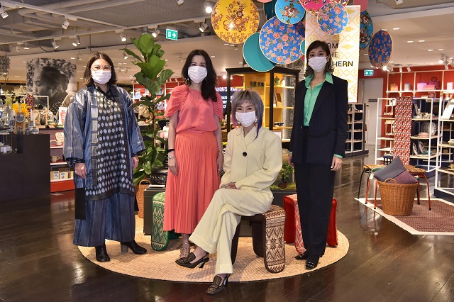 Siam-Piwats-Executive-Team.jpeg