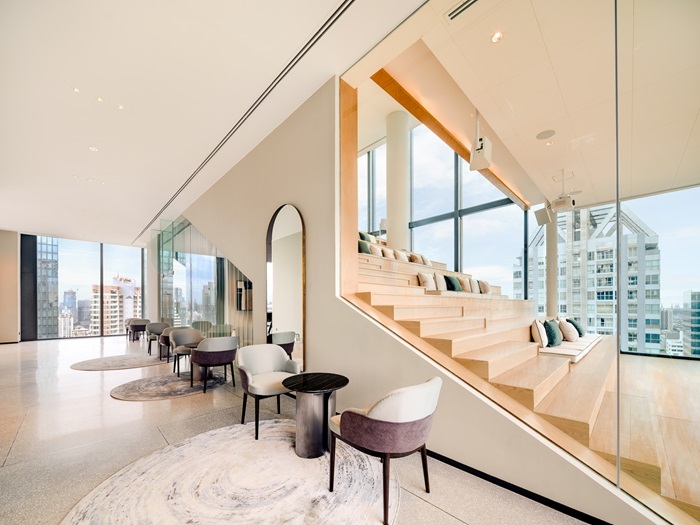 Sky-Lounge-1.jpg