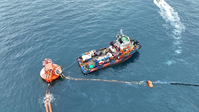 SPRC-Subsea-Hose-Wrapping-Operation-2.jpg