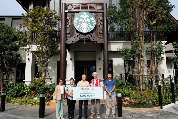 Starbucks_Kad-Farang-MaeRim-7-Copy.jpg