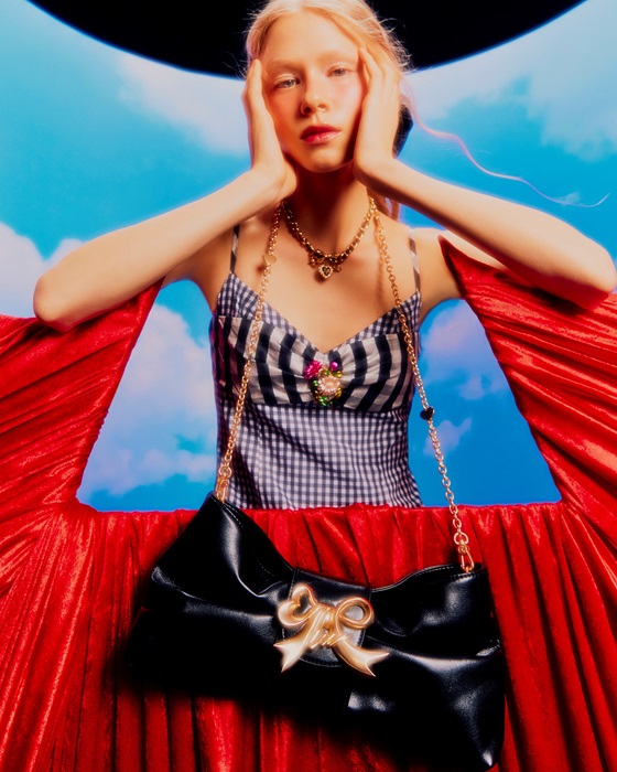 SURREAL-DREAM-012-Copy.jpg