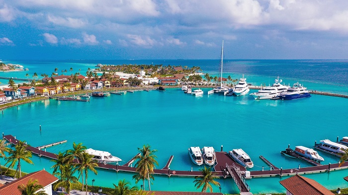 The-Marina-at-CROSSROADS.jpg