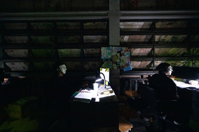 TheMysteryMansionofScams_Meta-6-Copy.jpg