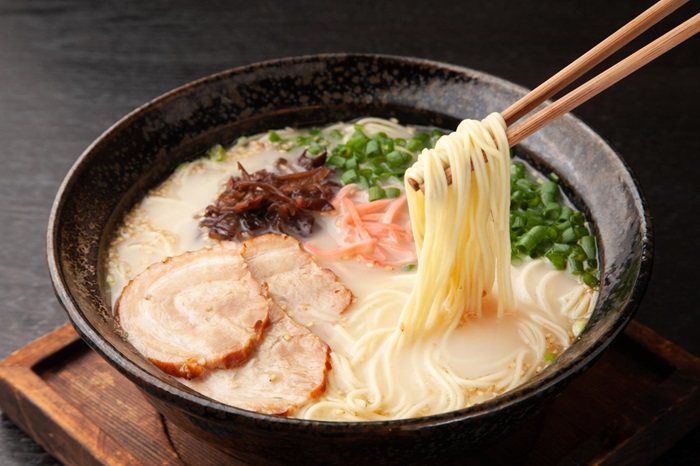 tonkotsu-raman-เมนูแนะนำฟูกูโอกะ.jpg
